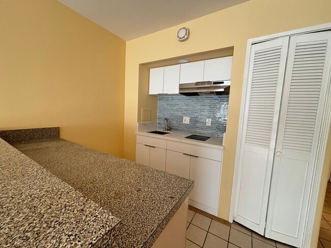 Building Photo - 440 Seaside Ave