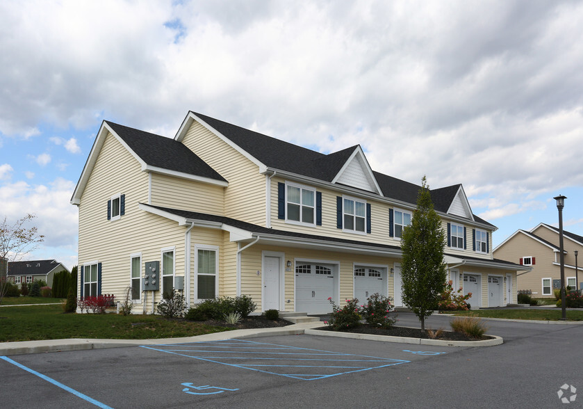 Primary Photo - Brookside Meadows Luxury Rental Community