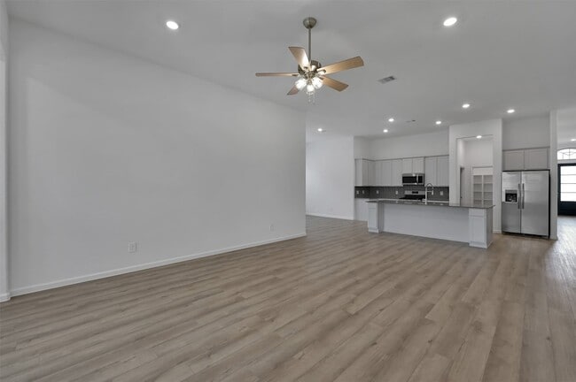 Building Photo - 17841 McClary Cardinal Dr