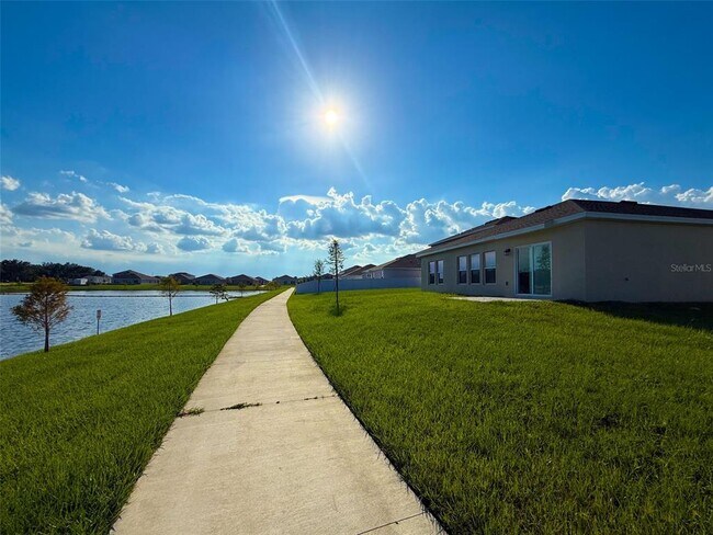 Building Photo - 1487 Brentwood Dr
