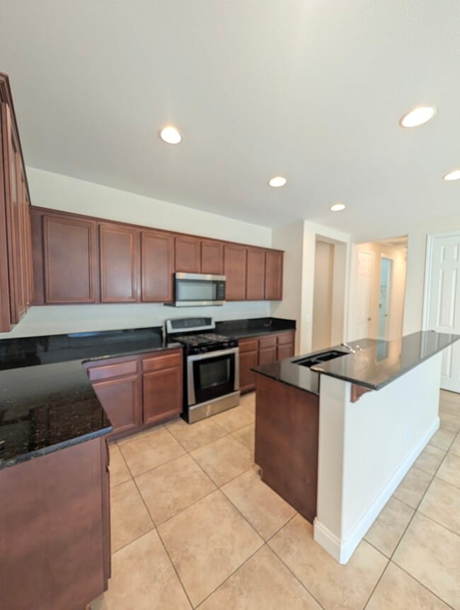 Building Photo - 1349 Edelweiss Dr