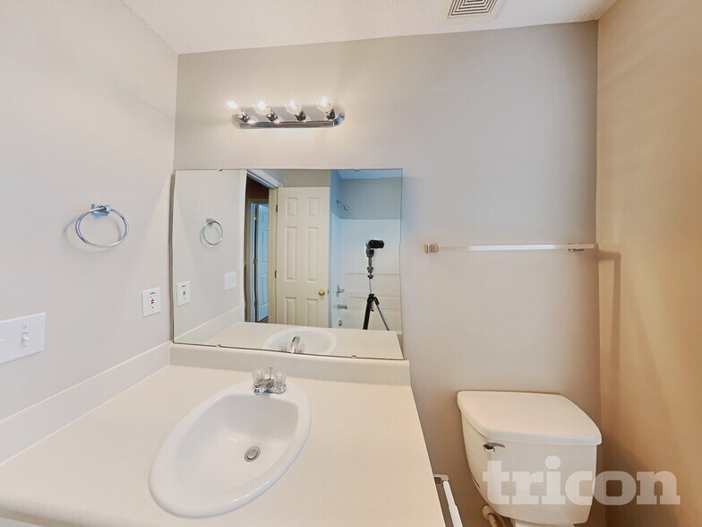 Building Photo - 134 Hunters Mill Ln