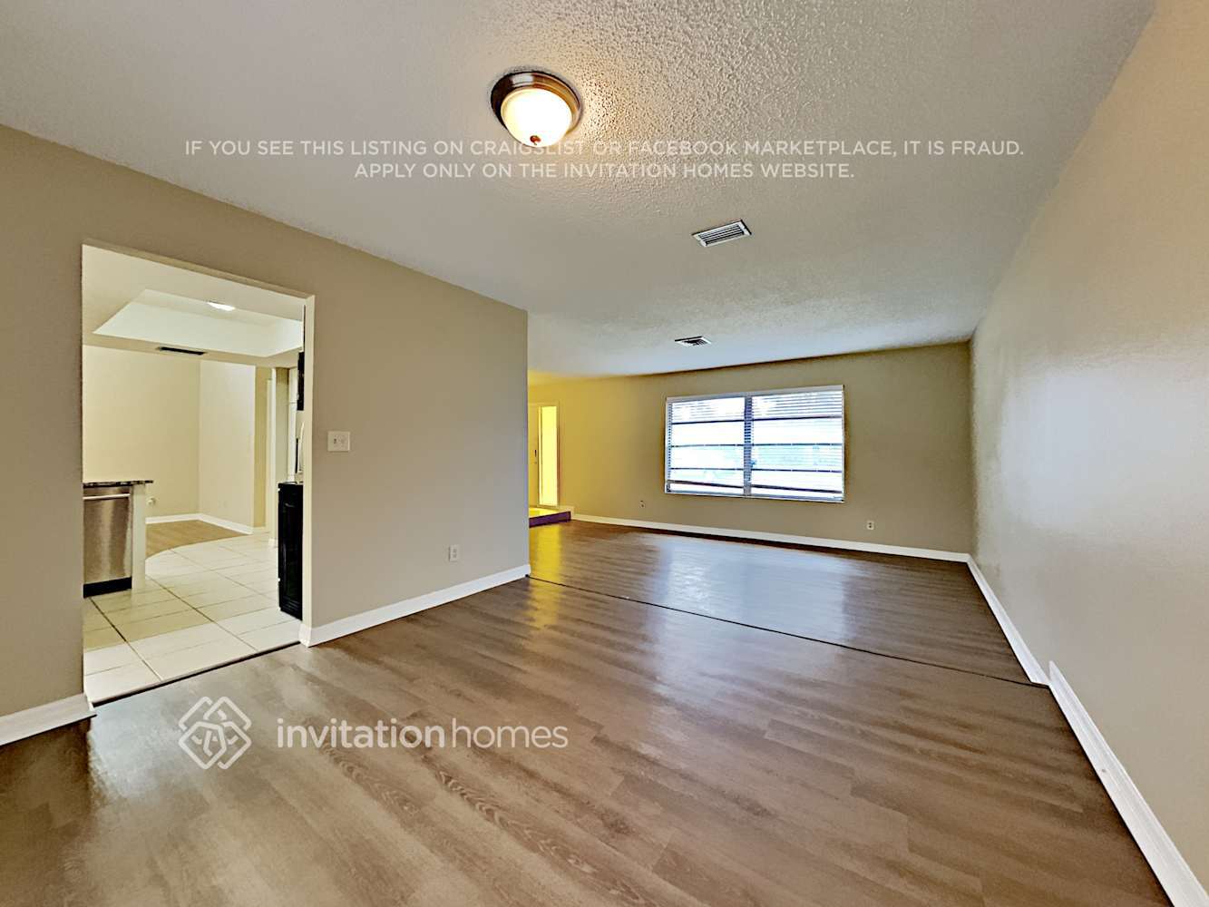 Building Photo - 2059 Sandpiper Dr