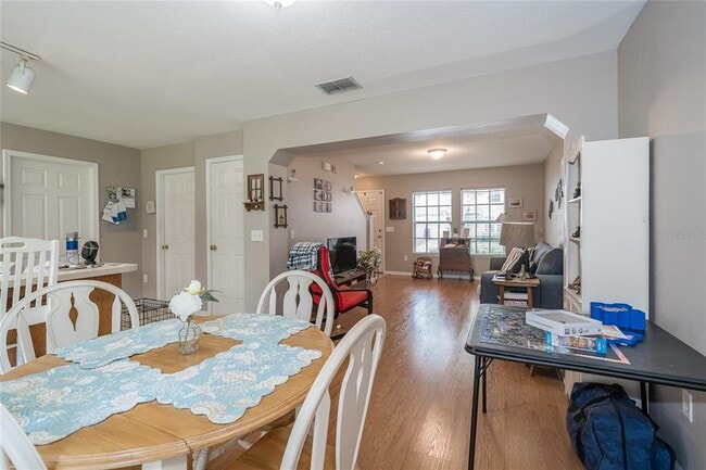 Building Photo - 133 Sawtooth Dr