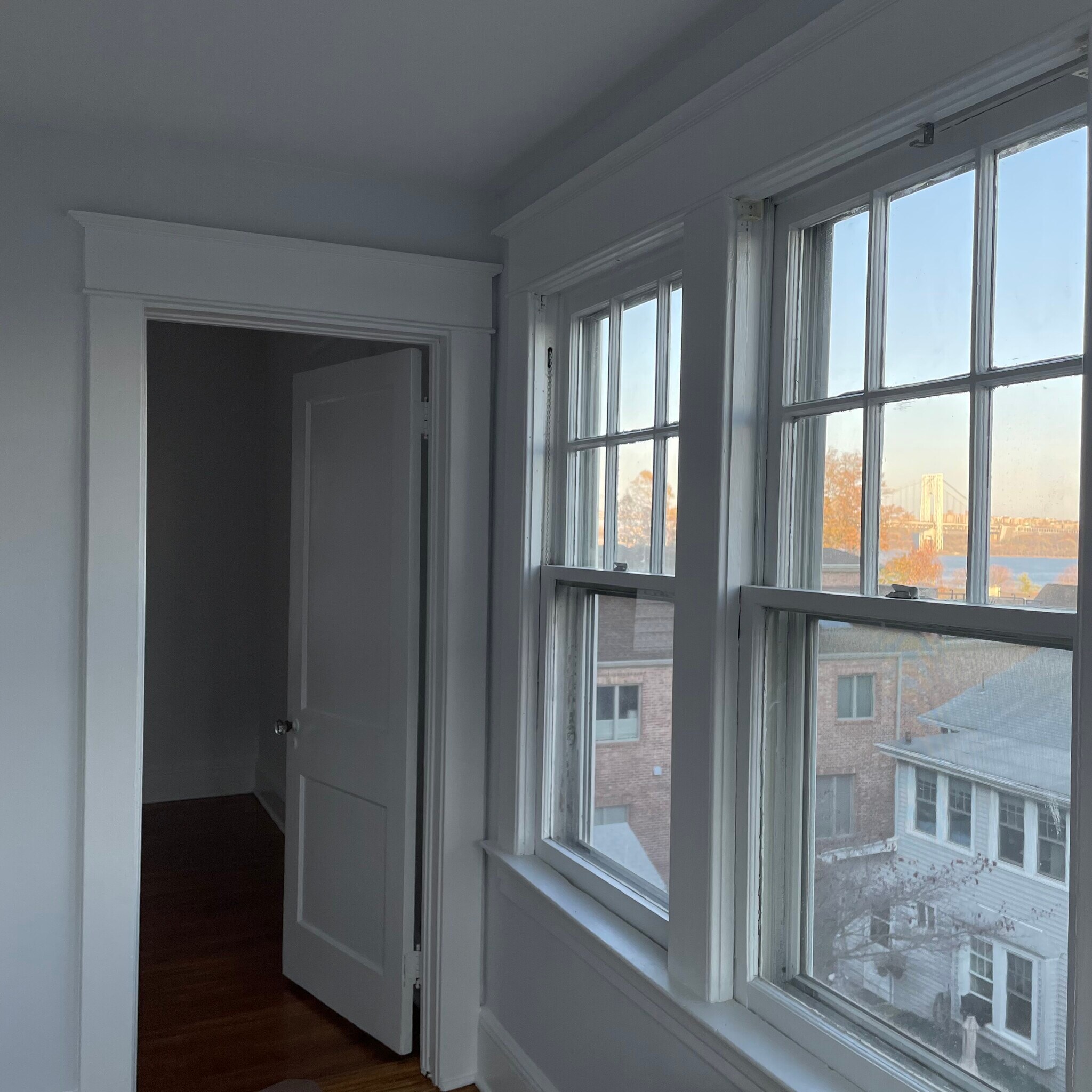 Den - 621 Undercliff Ave