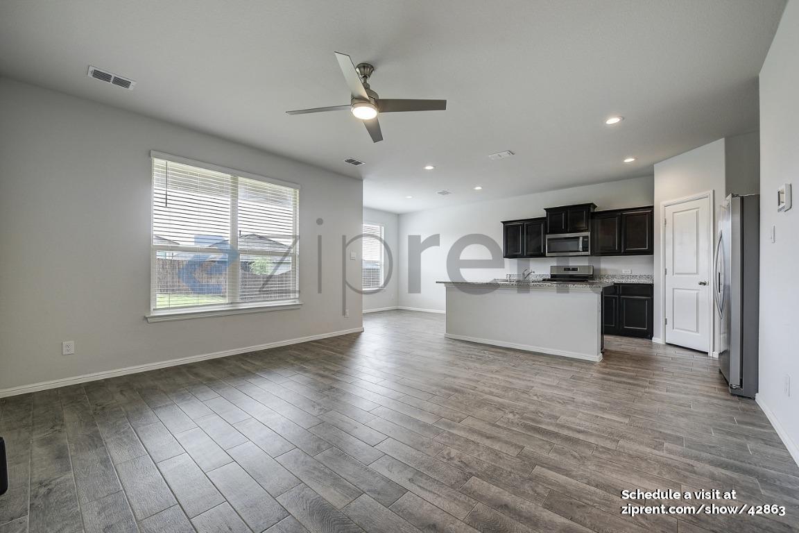 Building Photo - 9720 Fallston Dr