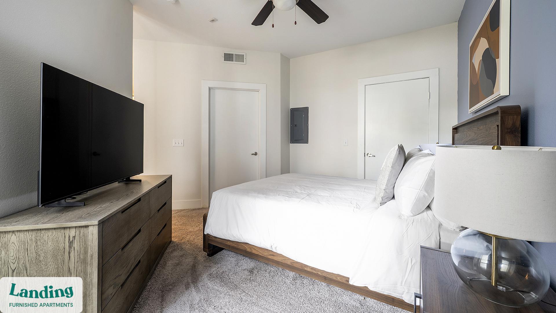 Building Photo - 810 W St Johns Ave