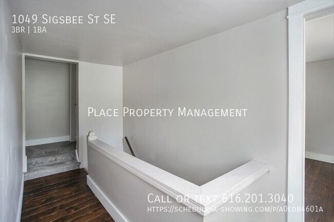 Building Photo - 1049 Sigsbee SE - Gorgeous 3 bedroom house!
