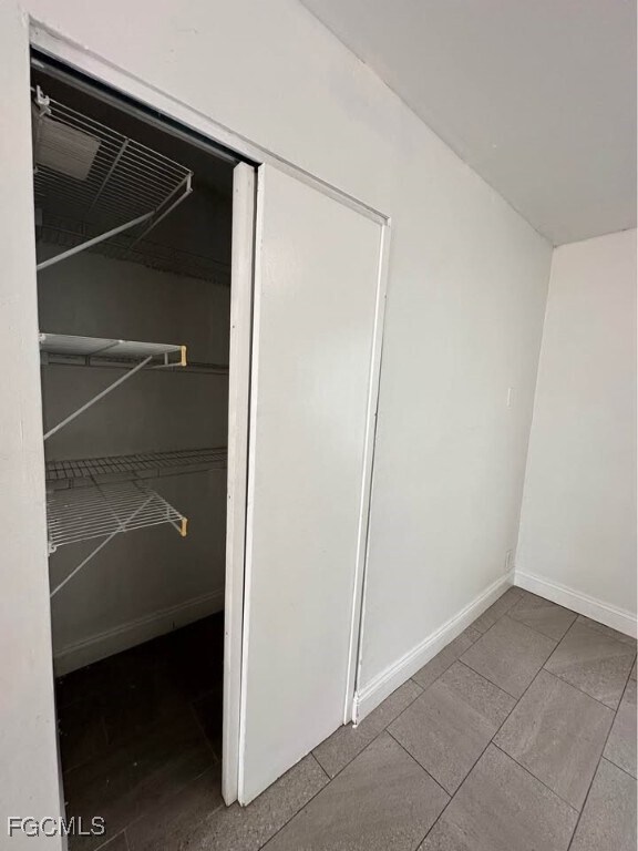 Building Photo - 305 Bougainvillea Rd W