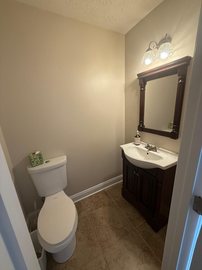 Building Photo - 7574 Allenwood Ct