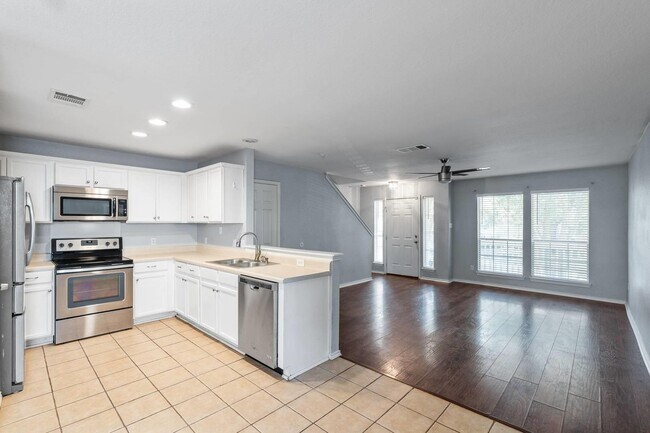 Building Photo - Charming 2-story 3 bedroom home- Available...