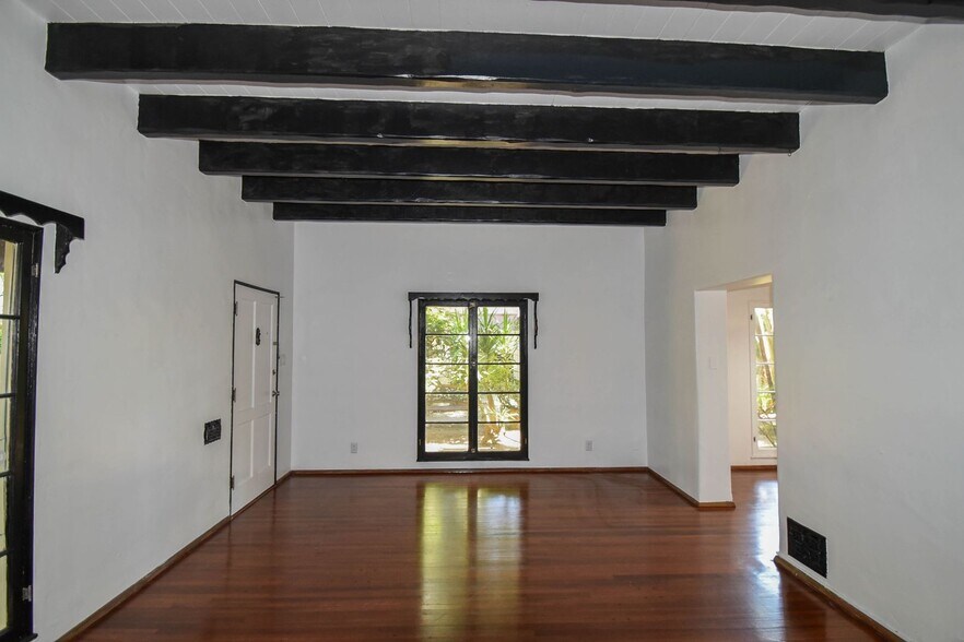 Building Photo - 1008 Orange Grv Ave
