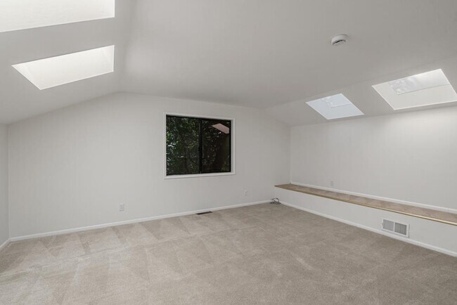 Building Photo - 21 Old Spanish Trail