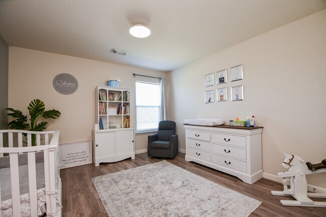 Building Photo - 2810 Powell Springs Ct