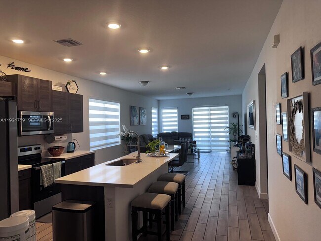 Building Photo - 13201 SW 269th Ter