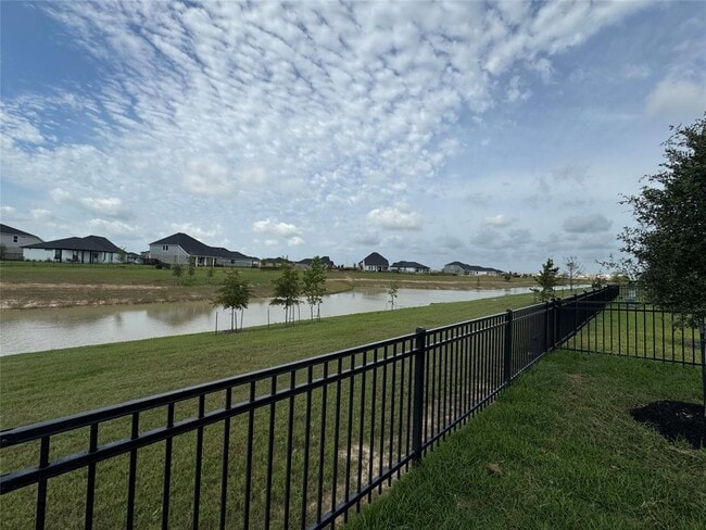 Building Photo - 27231 Blue Pool Dr