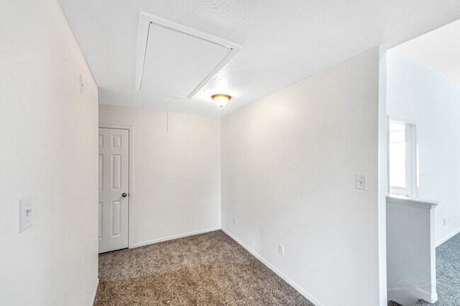 Building Photo - 19807 Byron Meadows Dr