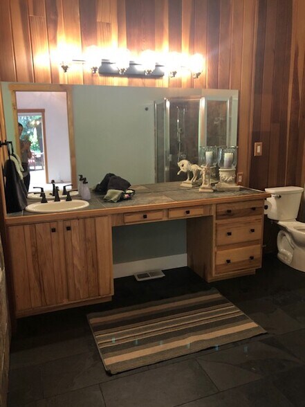 master bathroom - 10329 206th Ave NE