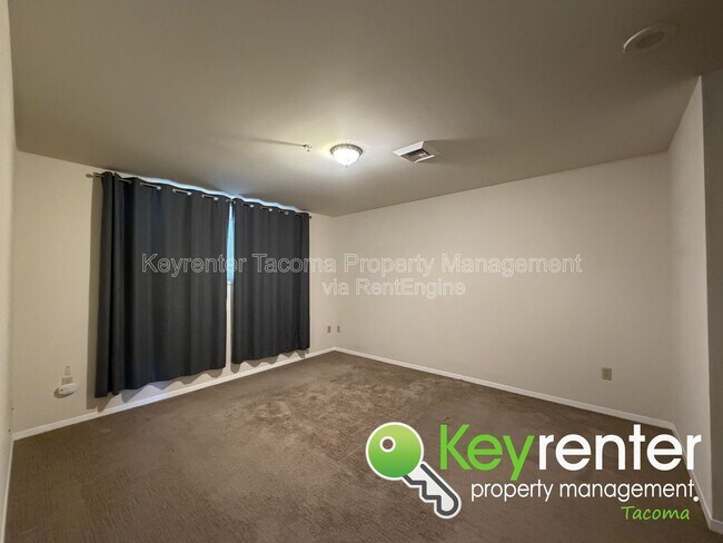 Building Photo - 3201 Pacific Ave