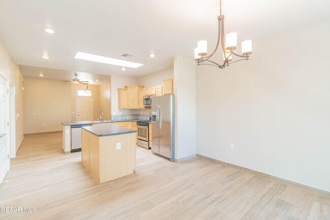 Building Photo - 14993 Eddie Mullens Ct