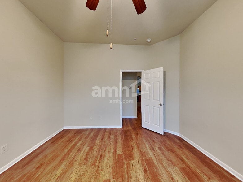 Building Photo - 14210 Merganser Dr