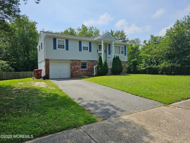 Primary Photo - 204 Mill Creek Dr