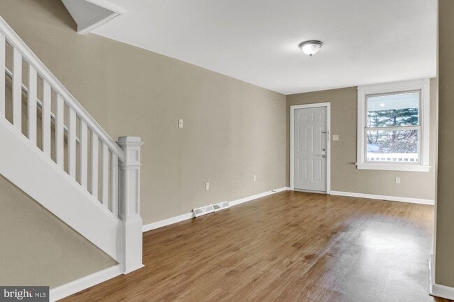 Building Photo - Coming Soon- Spacious 3 Bedroom Home with ...