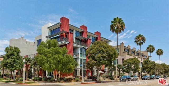 Building Photo - 13045 Pacific Promenade