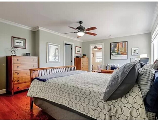 Building Photo - Remodeled Home in Great Location w/ Solar,  Central A/C & No Carpets!!