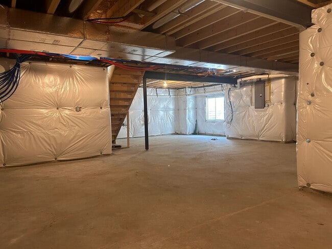 Building Photo - 523 Jared Wy
