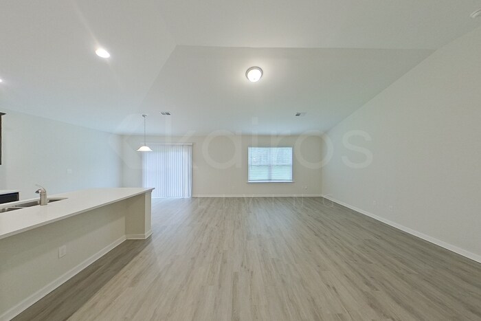 Building Photo - 19 Carrollton Dr