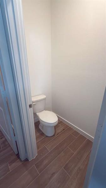 Building Photo - 8780 SW Kanner Hwy