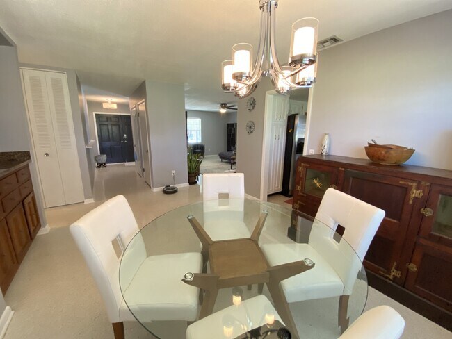 Building Photo - 2668 Bernice Ct