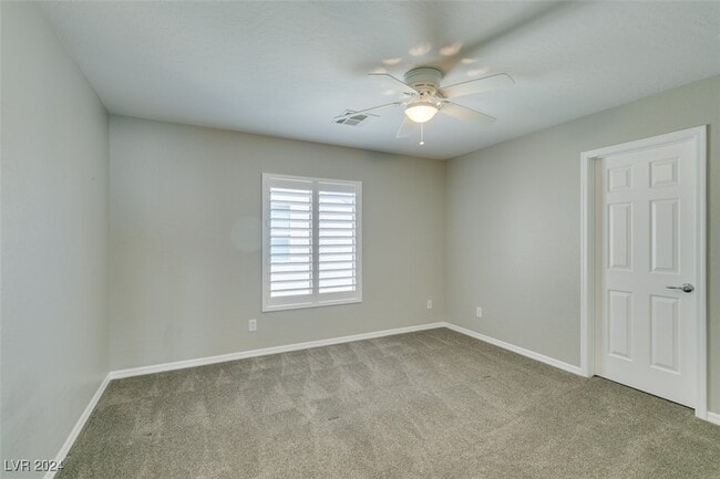 Building Photo - 148 Voltaire Ave