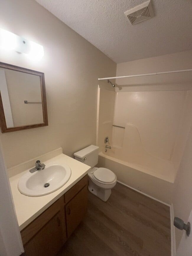 Building Photo - 1708 Wine Press Ct