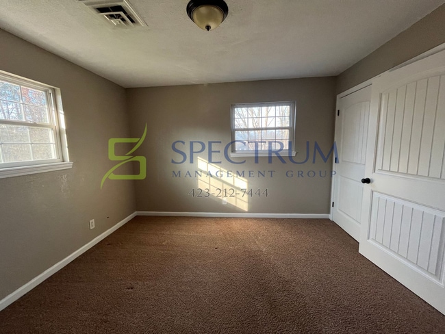 Building Photo - 3 Bedroom 2.5 Bath Single Family Home