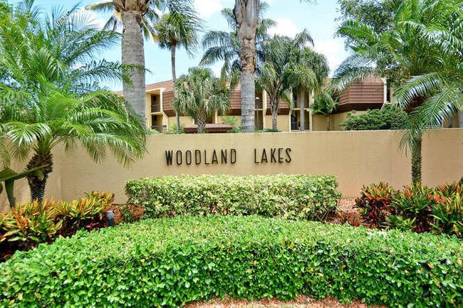 Building Photo - 5188 Woodland Lakes Dr