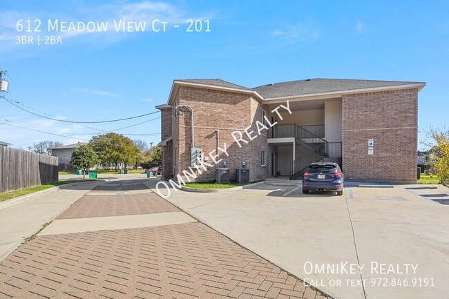 Building Photo - 612 Meadow View Ct