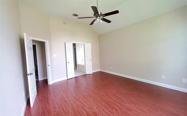 Building Photo - 2707 Sun Beam Ct