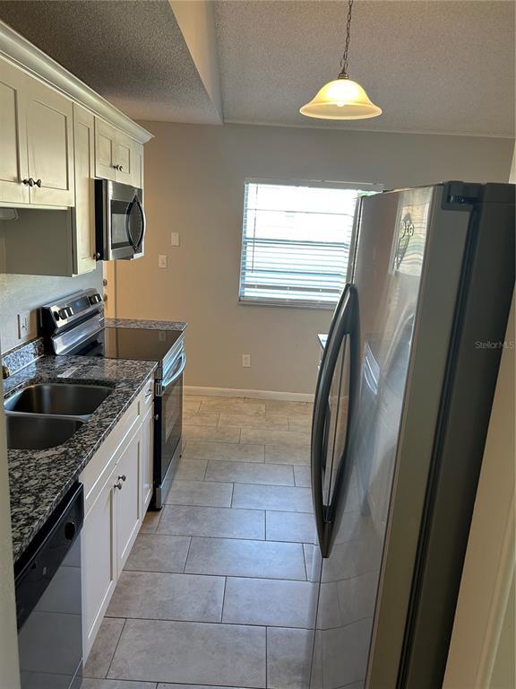 Building Photo - 1450 Agatha Dr