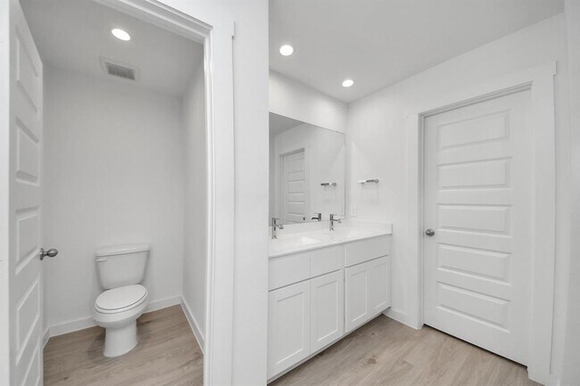 Building Photo - 8034 Tropea Dr