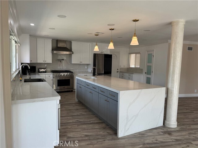 Building Photo - 11596 Bart Dr