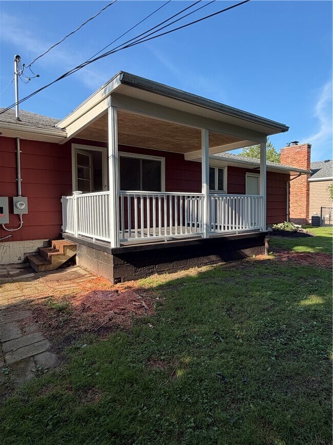 Building Photo - 61 Fernboro Rd