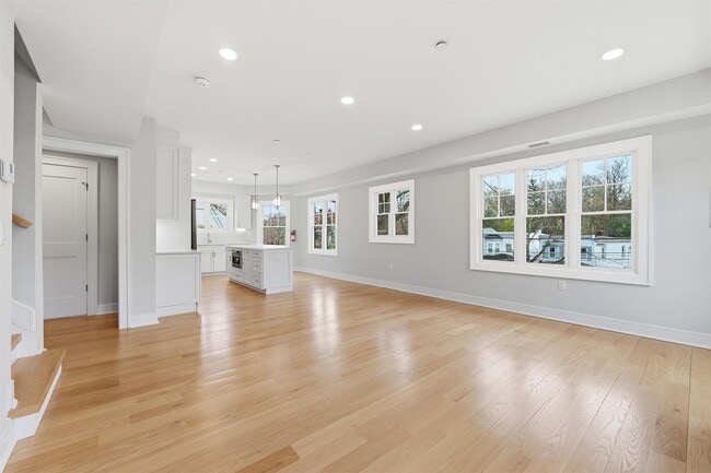 Building Photo - 603 Springfield Ave