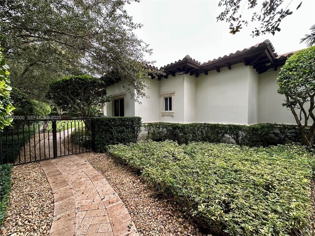 Building Photo - 6180 SW 132nd St