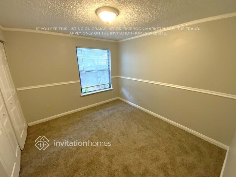 Building Photo - 4859 Wallingford Pl E