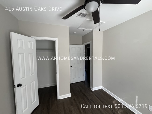 Building Photo - 415 Austin