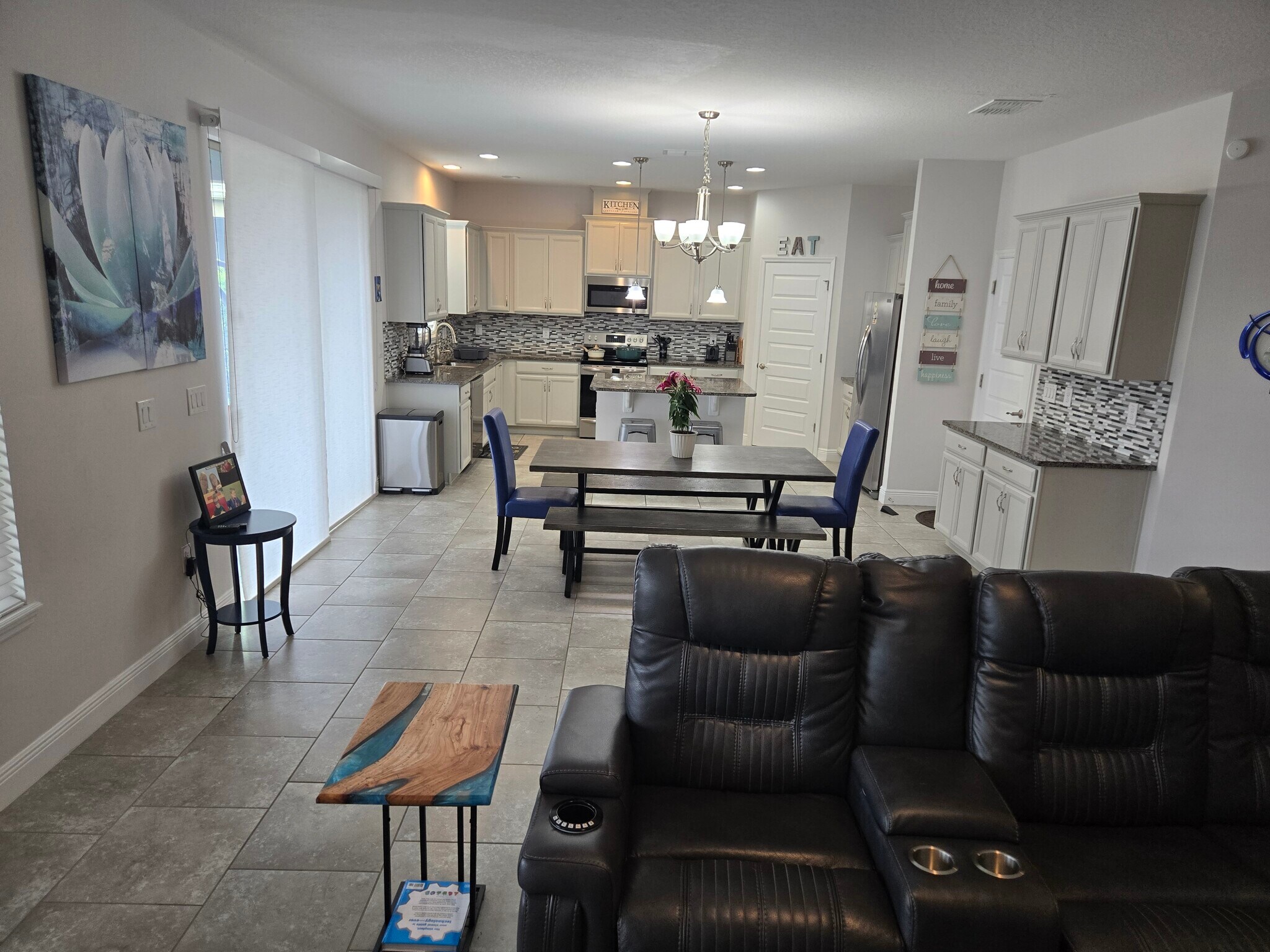 Building Photo - 16124 Azure Key St