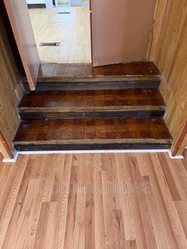 Building Photo - 125 Tinsley Heights