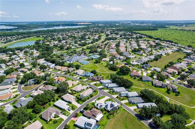 Building Photo - Stunning Custom Rental in Gated 55+ Royal ...